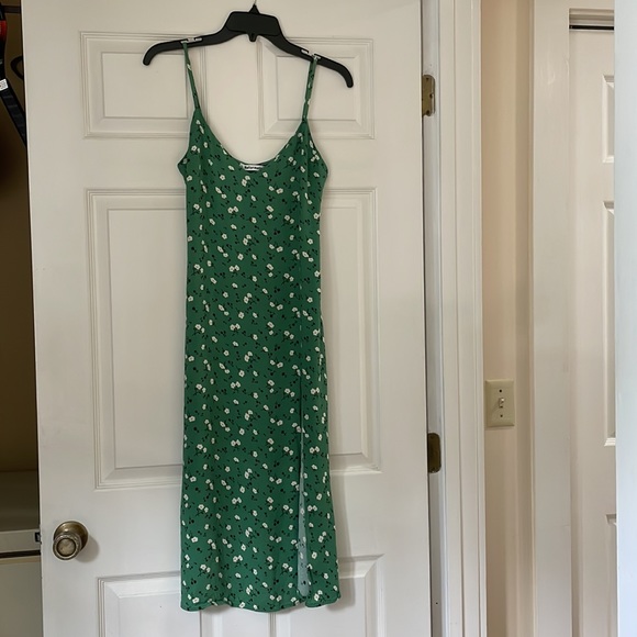 Reformation Dresses & Skirts - ❌Sold❌Reformation green floral midi slip dress size 6